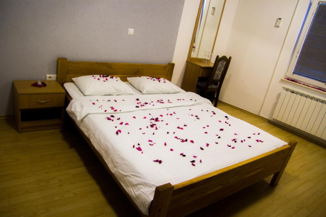 Motel Gas-Petrol Brcko Ngoại thất bức ảnh