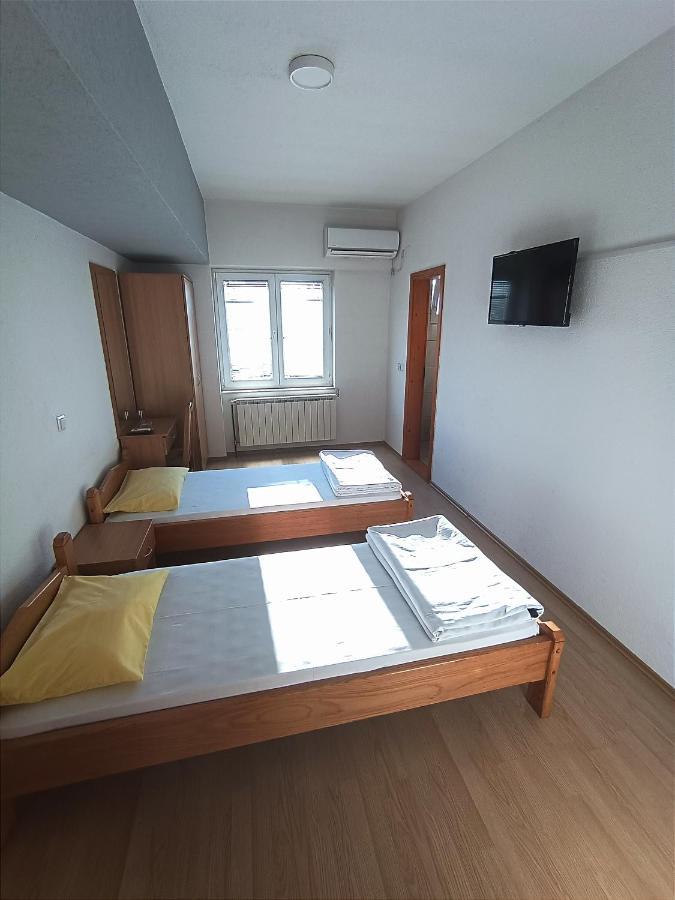 Motel Gas-Petrol Brcko Ngoại thất bức ảnh
